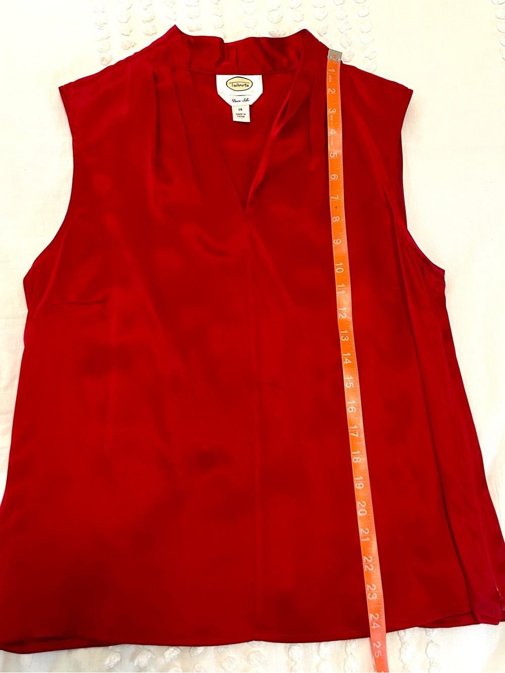Talbots Women’s Ruby Red V-Neck Silk Satin pleated Sleeveless Blouse Sz 14 - Picture 10 of 12